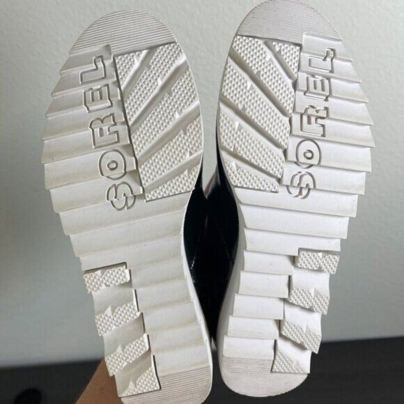 Sorel Harlow Women’s Ankle Boots 6 Black Patent Leather Side Zip Winter Shoes - Picture 8 of 9